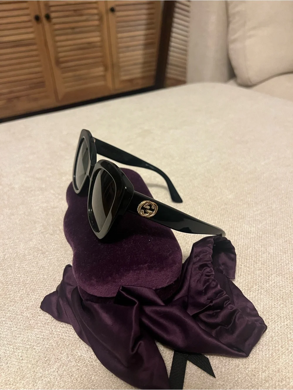 CHANEL Black Cat-Eye Sunglasses with Purple Velvet Pouch
